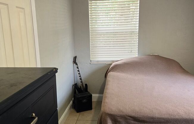 3 beds, 1 bath, $1,695