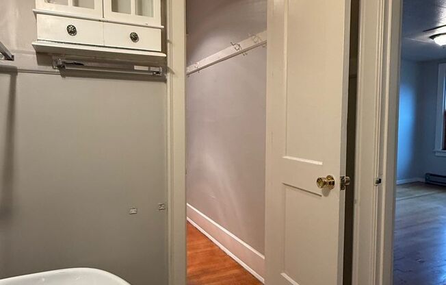 1 bed, 1 bath, 540 sqft, $1,595, Unit 404