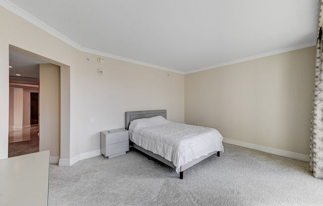 2 beds, 2 baths, $3,450, Unit # 603