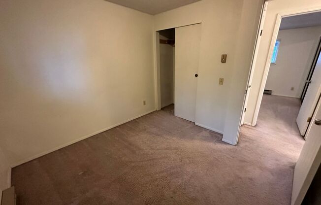 2 beds, 1 bath, $1,550