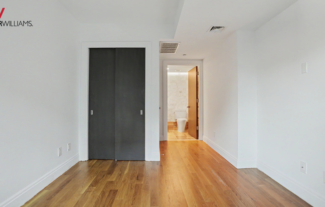 554 4 AVE