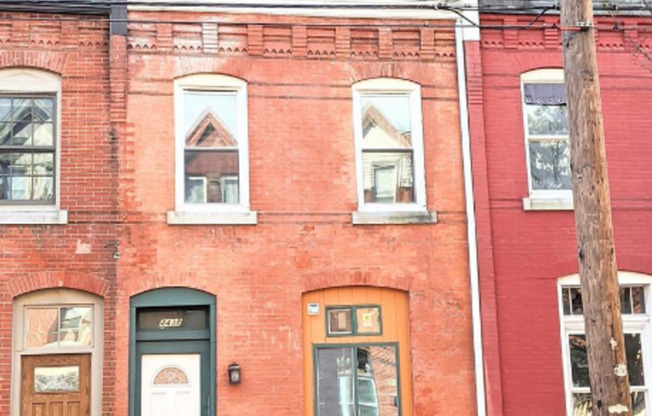 4438 Sansom St