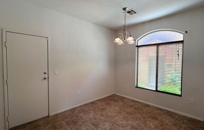 3 beds, 2.5 baths, $1,985, Unit UNIT 1045