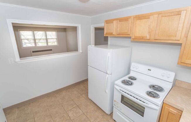2 beds, 1 bath, $1,895, Unit B-1355-1