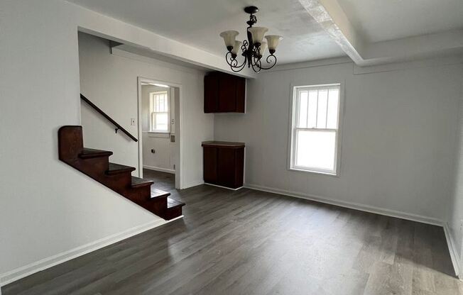 853 S Nettleton