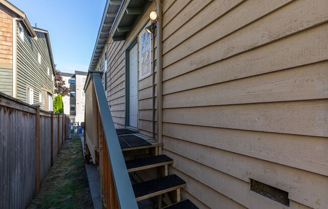 3 beds, 2 baths, 1,500 sqft, $2,600, Unit 10540