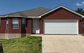 3 Bedroom, 2 Bathroom House in Hills of Hays