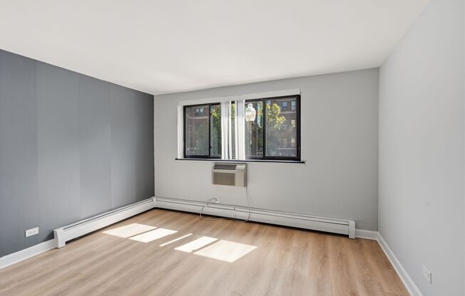 Studio, 1 bath, 298 sqft, $1,425, Unit 233