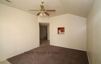 3 beds, 2 baths, $1,225, Unit Unit B