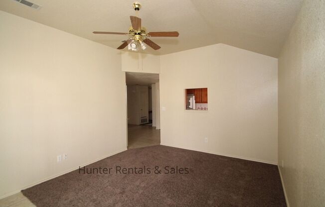 3 beds, 2 baths, $1,225, Unit Unit B