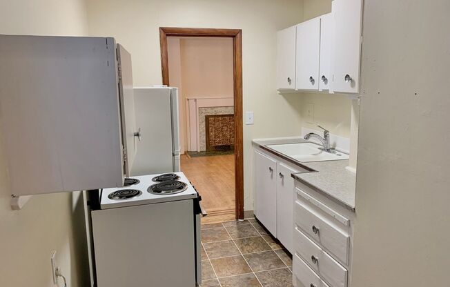 1 bed, 1 bath, 500 sqft, $1,395, Unit 02