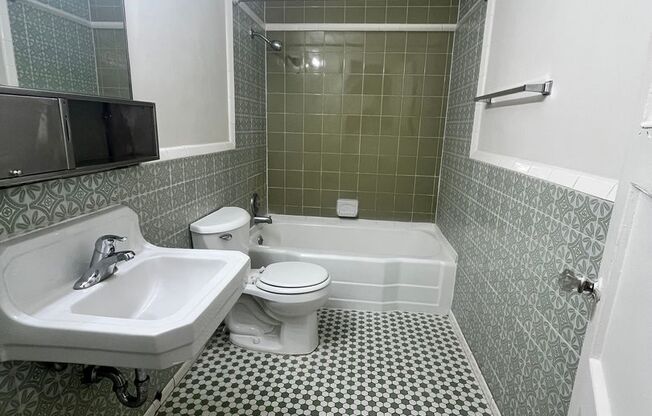 1 bed, 1 bath, 600 sqft, $1,365, Unit 407