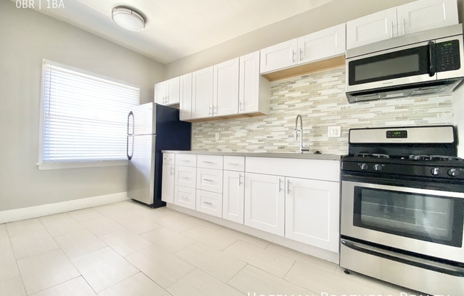 2935 W 8 ST
