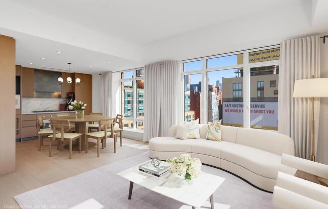 555 W 22 ST