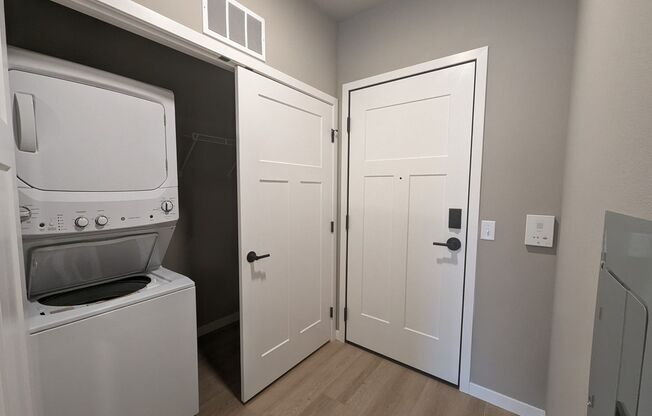 Studio, 1 bath, 612 sqft, $1,575, Unit 5604-309