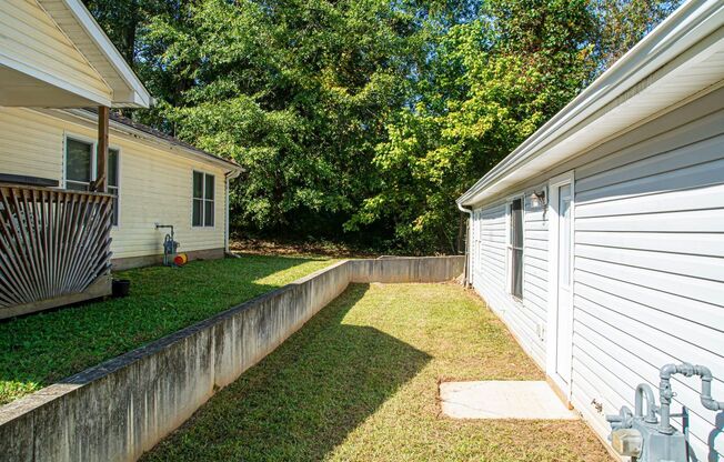 Delightful 4 Bedroom 2 Bath in Fairburn!