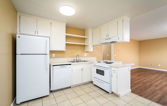 Beautiful 2 Bedroom/2 Bath with Extra Large Private Balcony!