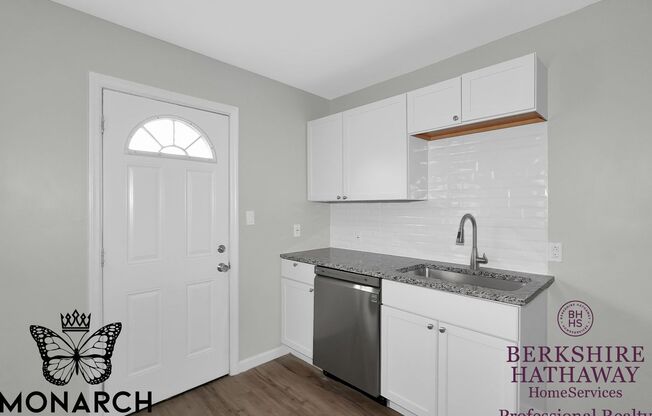 2 beds, 1 bath, 812 sqft, $1,100, Unit 1677