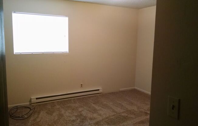 2 beds, 1 bath, 900 sqft, $1,095, Unit 1