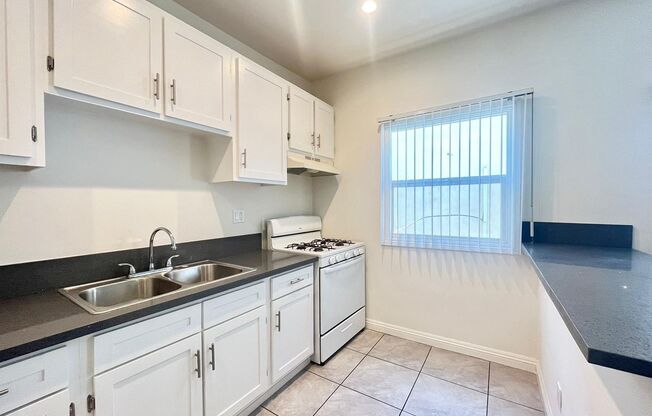 1 bed, 2 baths, $1,850