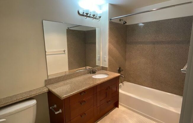 1 bed, 1 bath, 624 sqft, $2,095, Unit #206