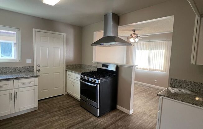 2738 - 2746 Walnut Grove Ave