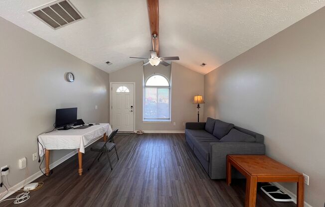 2B1b Apartment Sublease Available at Cheswick Village