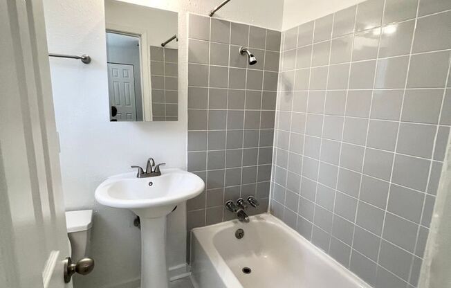 1 bed, 1 bath, $750, Unit SC534