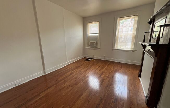 1 bed, 1 bath, 550 sqft, $1,149, Unit 3219 Brereton St. #4