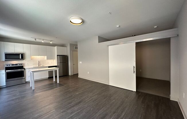 1 bed, 1 bath, 579 sqft, $1,525, Unit 204