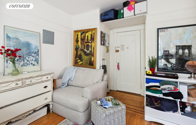Studio, 1 bath, $3,200, Unit 2G