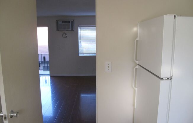 Studio, 1 bath, 450 sqft, $1,600, Unit C