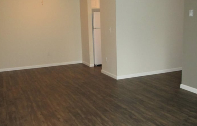 2 beds, 1 bath, 868 sqft, $1,799, Unit 22