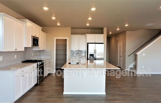 1122 BAKER HTS LOOP