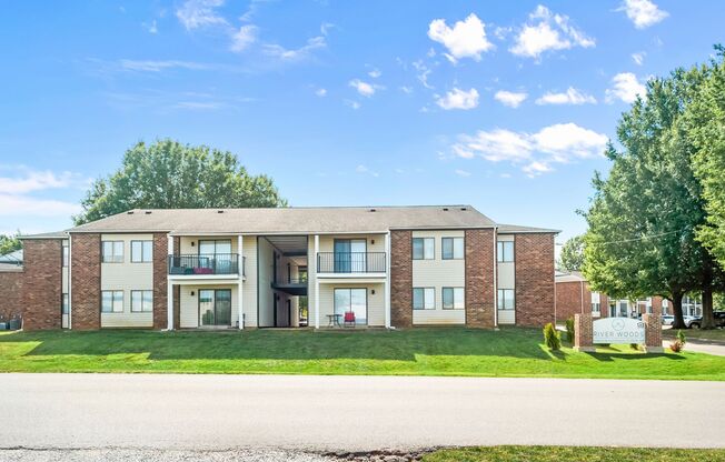 River Woods Apartments