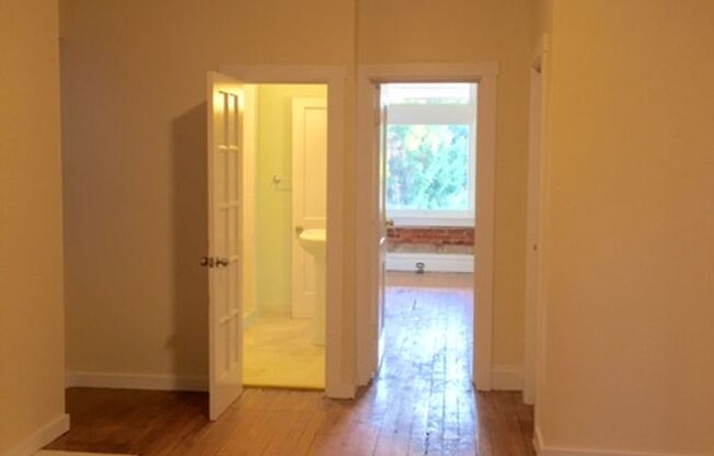 6049 Stanton