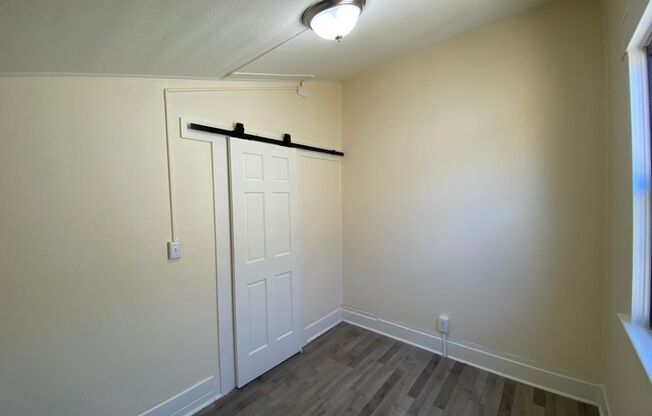 2 beds, 1 bath, $2,175