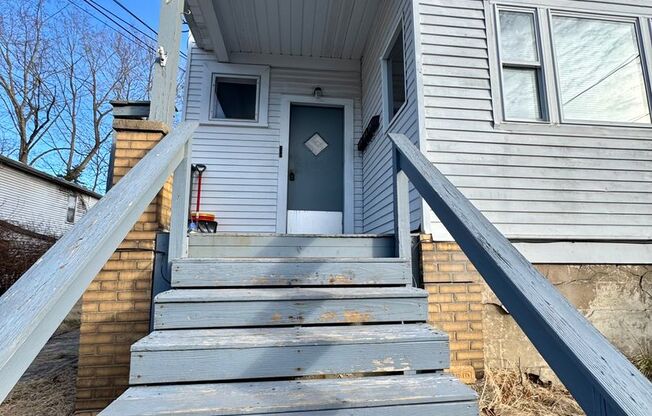 409 North Avenue Verona, PA, 15147 (Full Service)