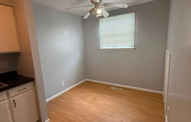 2 beds, 1 bath, 850 sqft, $1,550, Unit 105HS
