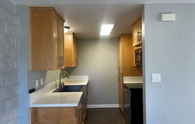 1 bed, 1 bath, 750 sqft, $2,385, Unit N7