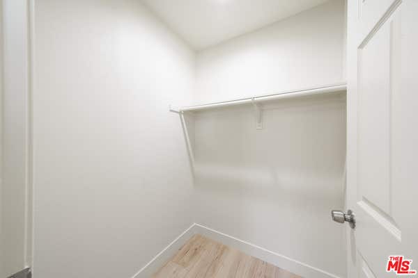 737 E 82 ST