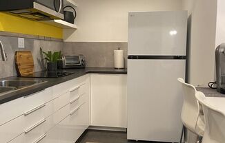 2717 LYTELLE PL