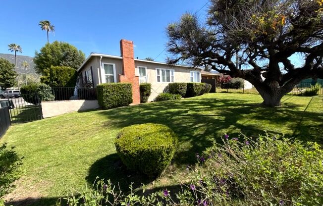 Charming 3BR / 2BA house in Altadena, located on a spacious corner lot in West Altadena.