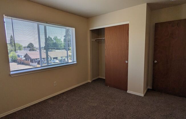 3 beds, 2 baths, 1,180 sqft, $1,695, Unit B303