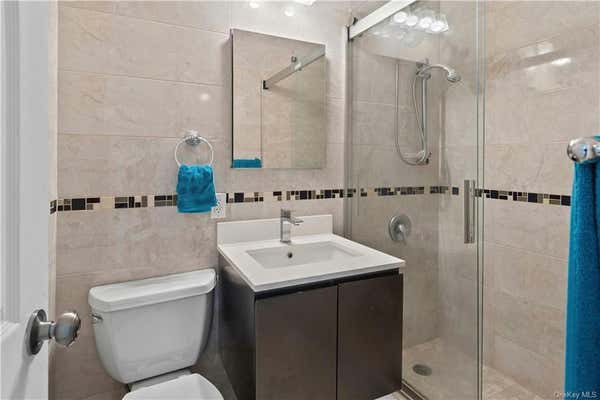 2 beds, 2 baths, 1,250 sqft, $3,200, Unit 14E