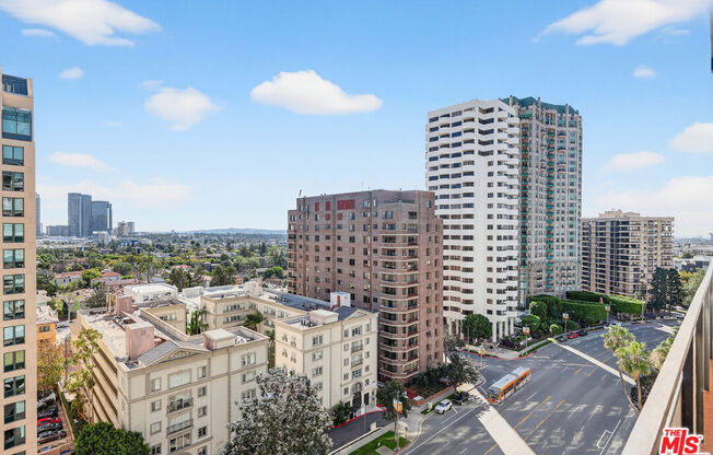 2 beds, 2 baths, 1,352 sqft, $4,895, Unit 1514