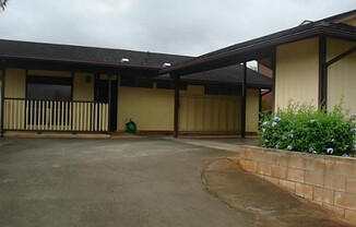 Mililani single level house - 3 bedroom, 2 bath , 2 car carport - Avail now!