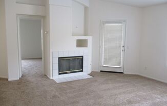 Very nice 2 bedroom 2 bath town home in Chula Vista.