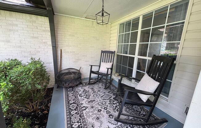 Luxury Home with incredible views in Minshal Park.