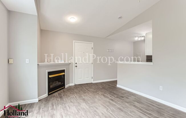 Charming Studio for Lease, Bright, Cozy & Well-Located !!! NEW PRICE